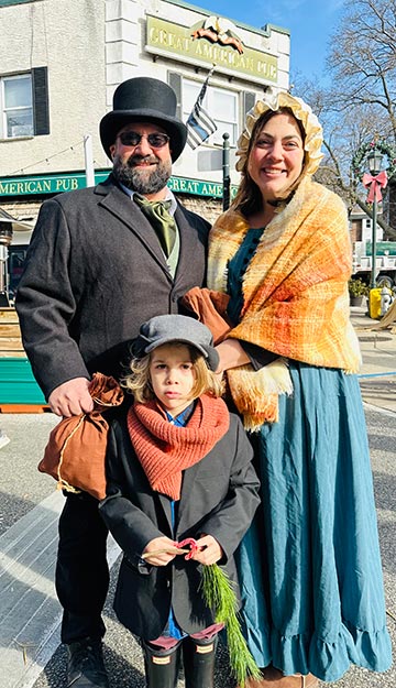 Walk the streets of Narberth during this beloved community holiday 
tradition and you may just run into The Cratchits and Tiny Tim…among other Dickens characters!
